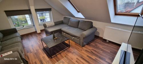 7-24 Self-Check-In - 120qm - 5 rooms - 2 bathrooms - kitchen - free parking - Yihapartment, Hannover (fotografie 7)