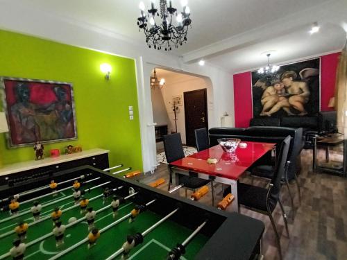 Stunning apartment in the heart of Athens - image 12