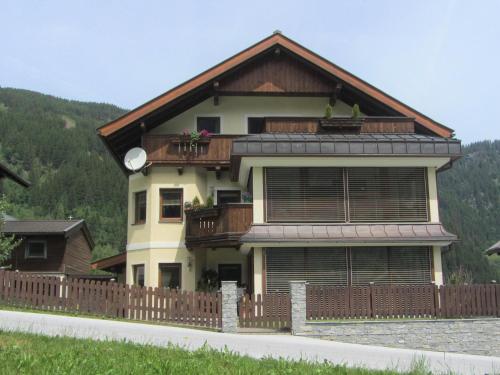 Apartment in Krimml with a balcony or terrace - Krimml