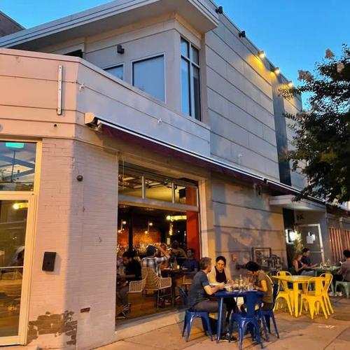 Charming 2BD in Hip Neighborhood - 3 Blks to Metro - image 24