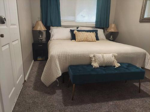 Cheerful 3 bedroom house. Great location