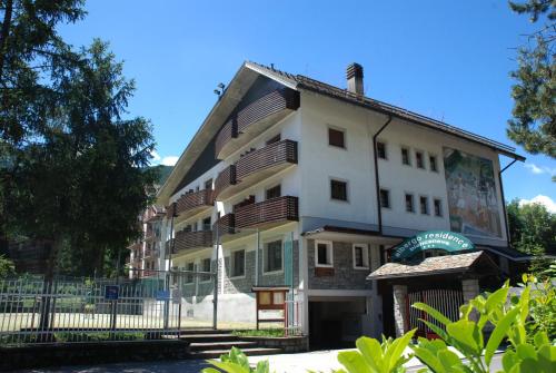 Entrance, Residence Hotel Biancaneve in Aprica