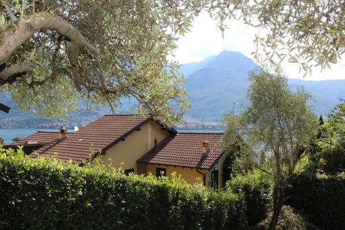  Casa Gatti, Pension in Oliveto Lario