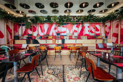 Restaurant, JOST Hostel Montpellier Centre St Roch in Montpellier