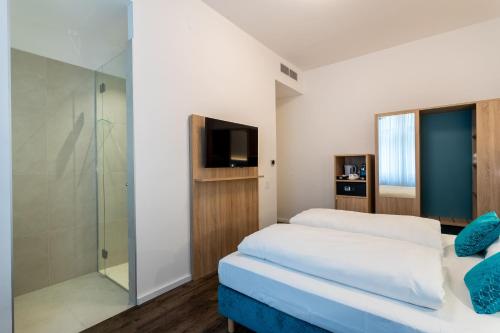 City Rooms Hotel - image 9