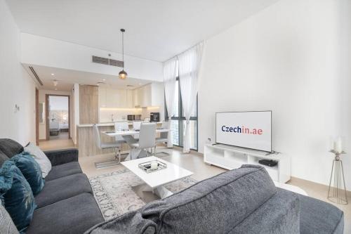 Elegant Stay, Liv Residence, Heart of JBR Living, Dubái