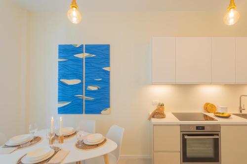 One-Bedroom Apartment image 7