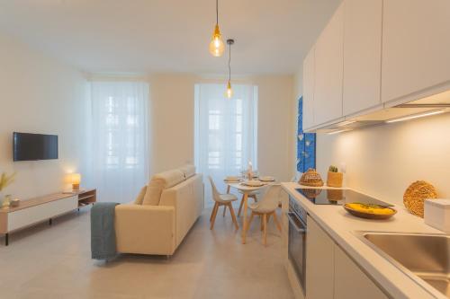 One-Bedroom Apartment image 6