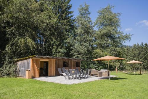 สภาพแวดล้อมโดยรอบ, St. Bonifatius in เอลเคอริงเฮาเซิน