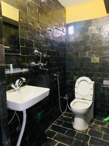 Well-appointed bathrooms