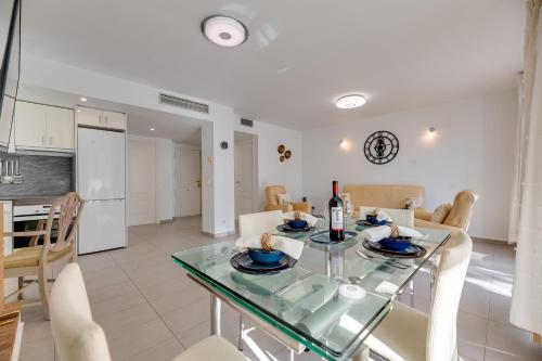 Apartment image 10