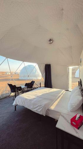 Luxury Desert Camp Oman in A'Sharqiyah Sands (Wahiba)