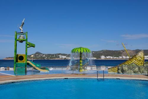 Playa Bella Apartments - main image