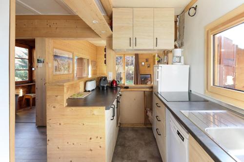 Konyha, Le Petite Chalet Tourmente in Les Praz d'en Bas