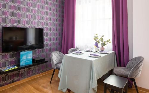 Elektoralna 12A - Colorful Apartment with Balcony by Noclegi Renters, Varšava (fotografie 7)