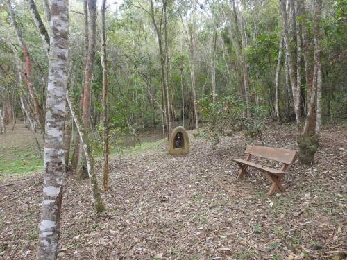 Cabana em Ouro Preto: represa mata caiaque e bike