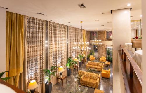 Ilisia Hotel - image 5