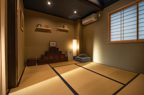 Two-Bedroom Townhouse image 10