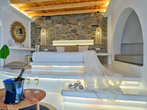 Zefi Hotel & Suites in פארוס