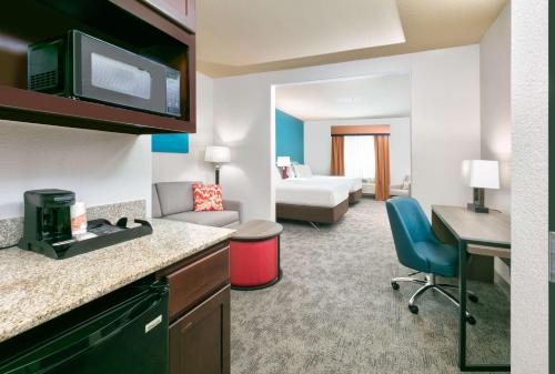 Comfort Suites Arlington - Entertainment District in Arlington, USA