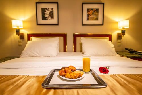 Ilisia Hotel - image 11