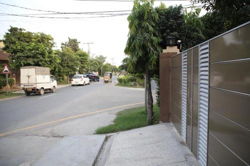 6 Bedroom Villa DHA Lahore - image 8
