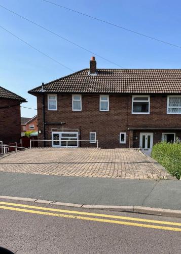 8 Pickering Road in Telford