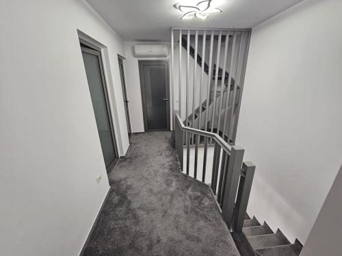 Comfy & Cozy Apartament 2, Rădăuţi (Foto 2)