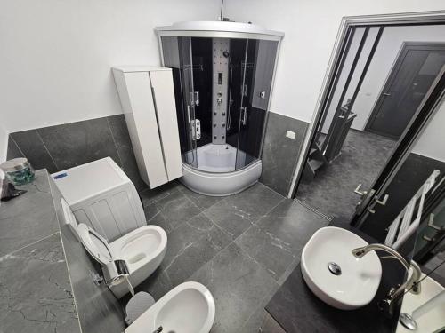 Comfy & Cozy Apartament 2, Rădăuţi (Foto 5)