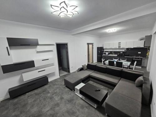 Comfy & Cozy Apartament 2, Rădăuţi (Foto 8)
