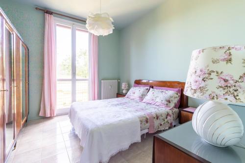  Parking & Terrace - Large 90 mq - Self Check-in & Remote Access in Como