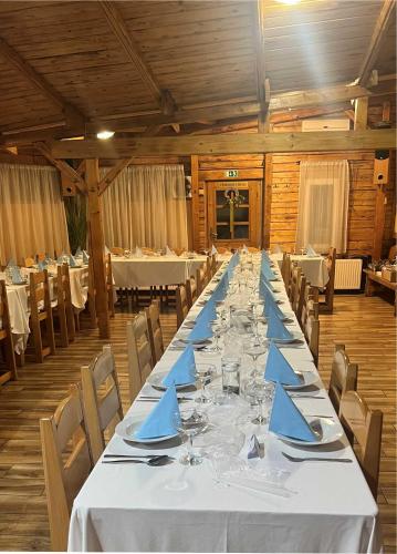 Restaurant, Hotel Taurus in Radvanice a Bartovice