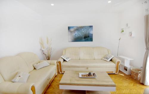Apartment Diva - image 9