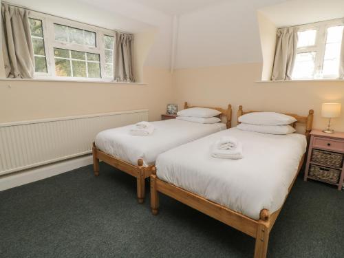 Aldrich Cottage - image 2