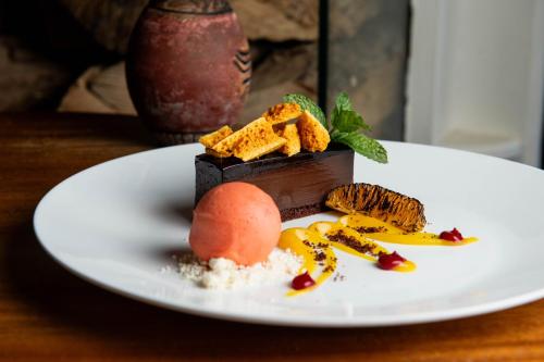 The Marquis - image 8