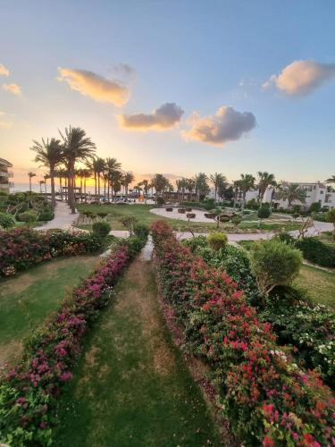 شاليه لاجونا باي السخنه Chalet at laguna bay Sokhna, Ajn Suchna (zdjęcie 2)