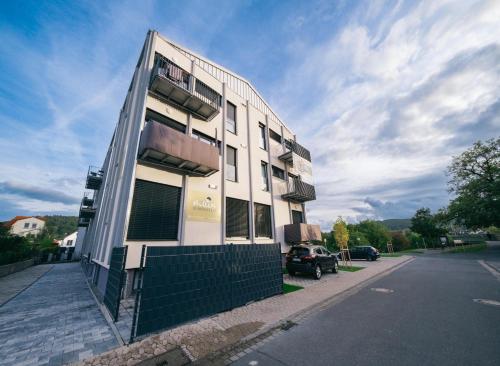 A szálláshely kívülről, Main Boardinghouse in Erlenbach am Main