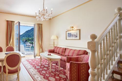 Suite with Lake View