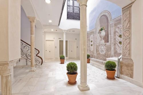 Casa Miravalle Apartamentos Darro near Alcazaba