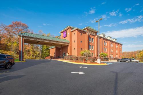 Sleep Inn & Suites near Joint Base Andrews-Washington Area