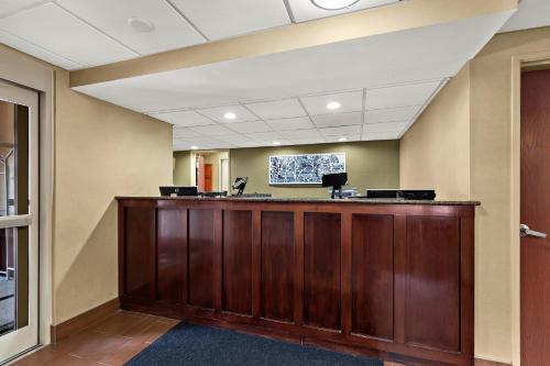 Sleep Inn & Suites near Joint Base Andrews-Washington Area in Morningside, USA