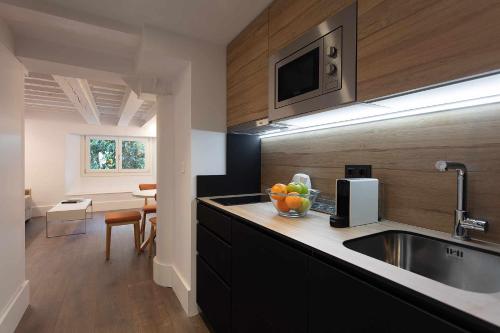 Standard Apartment image 5