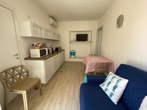  Appartamenti Renzo&Rita2 Carmelina, Pension in SantʼAntìoco bei Maladroxia