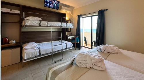 Hotel Avenida Praia - image 6