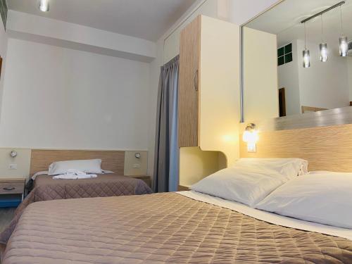 Hotel Butterfly - image 8