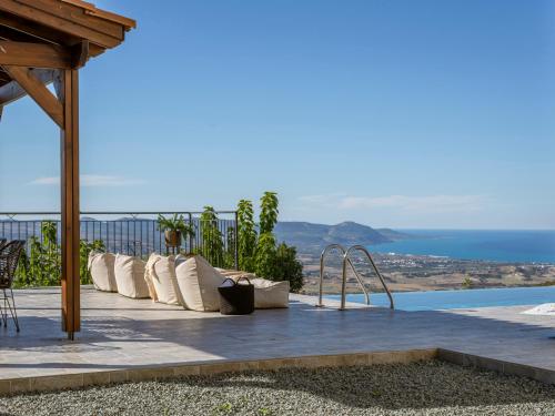 Erkély/terasz, Sea-View Retreat - Villas with Private Pools in Peristerona