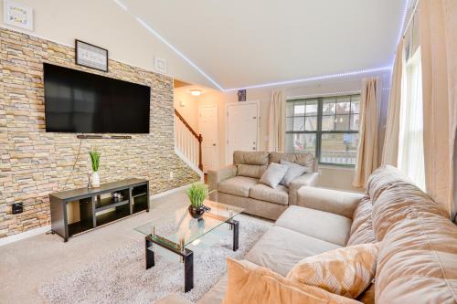 Charming High Point Home with Yard 4 Mi to HPU! in High Point, USA