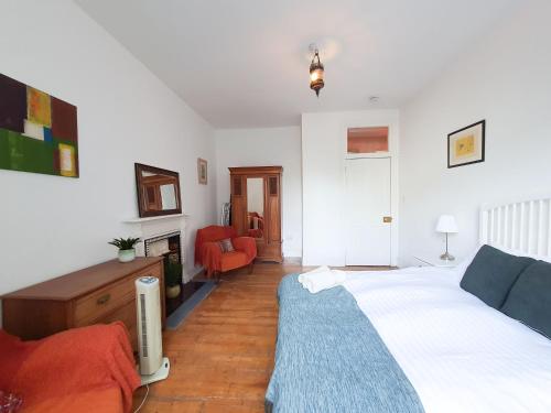 Edinburgh Charming Old Town Apartment, Edinburgh (photo 8)