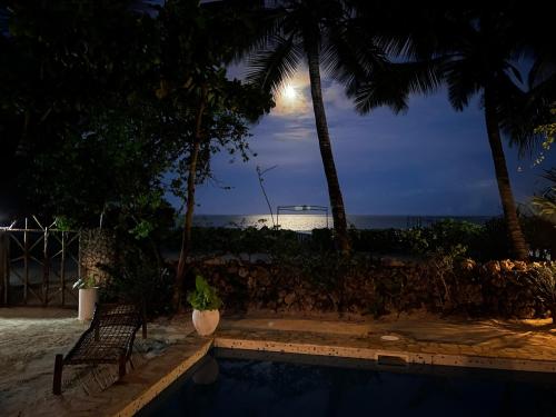 Villa Kipara - Beachfront with Private Pool