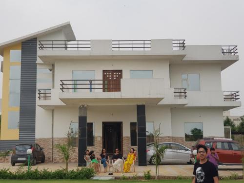 Taurus Resorts in Bilaspur Kalan